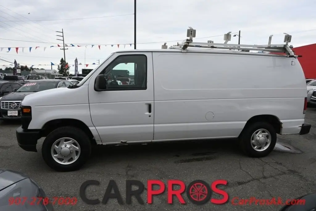 2014 Ford E-Series E-150 Van photo 3