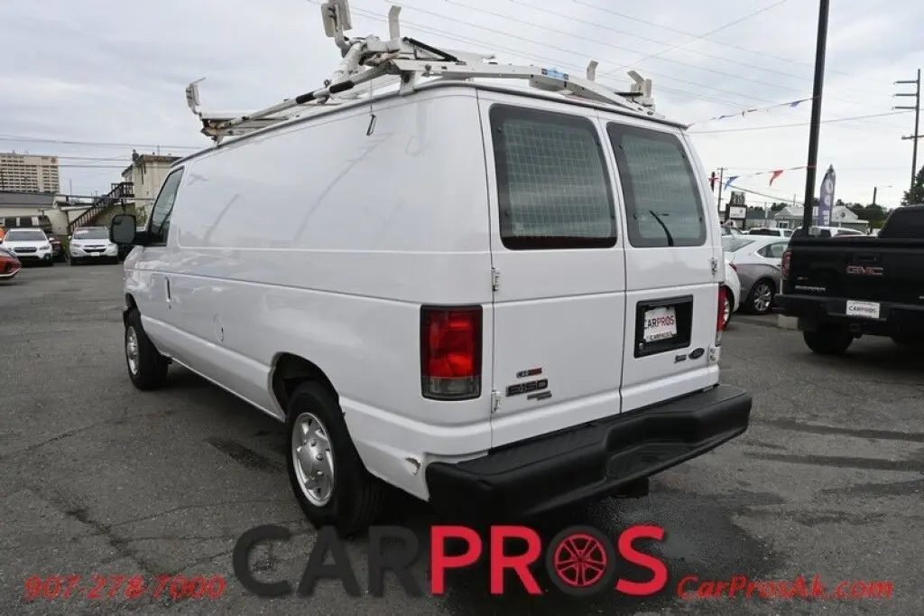 2014 Ford E-Series E-150 Van photo 4