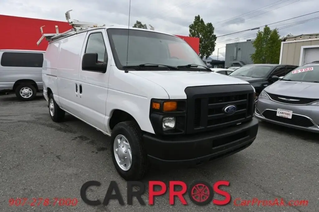 2014 Ford E-Series E-150 Van photo 1
