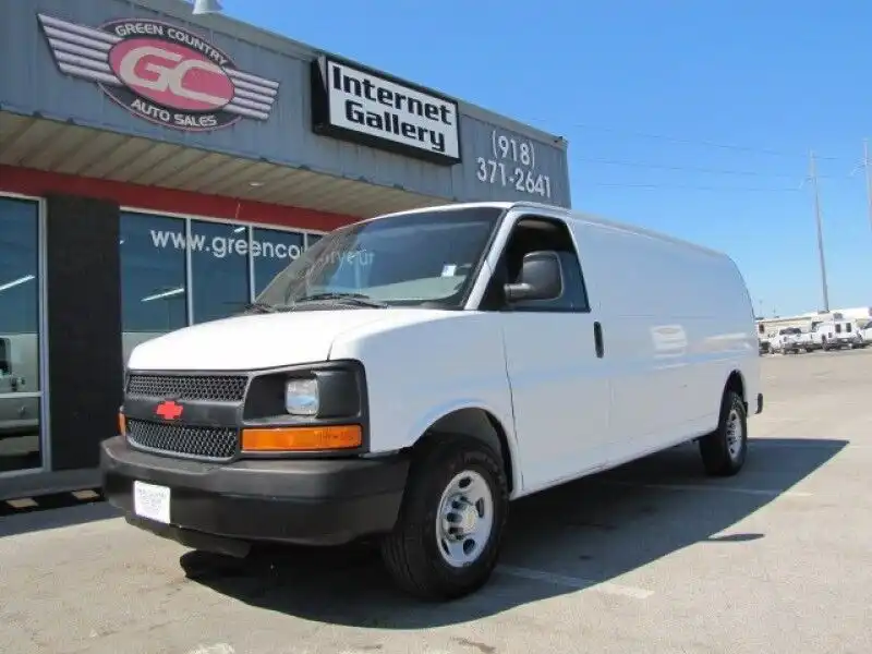 2015 Chevrolet Express 3500 Extended Work Van's photo