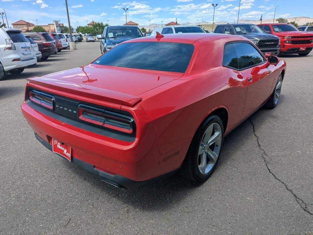 2015 Dodge Challenger R/T photo 5