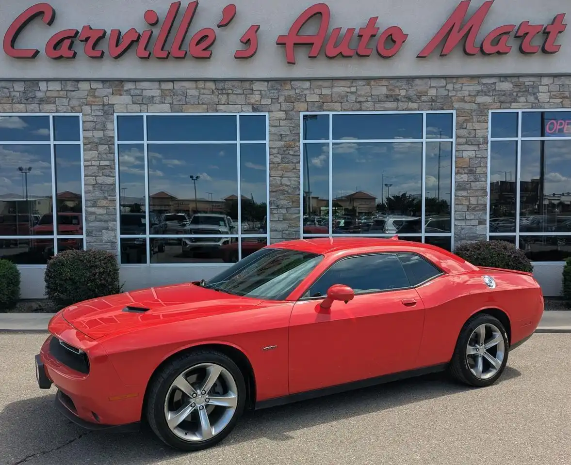 2015 Dodge Challenger R/T's photo