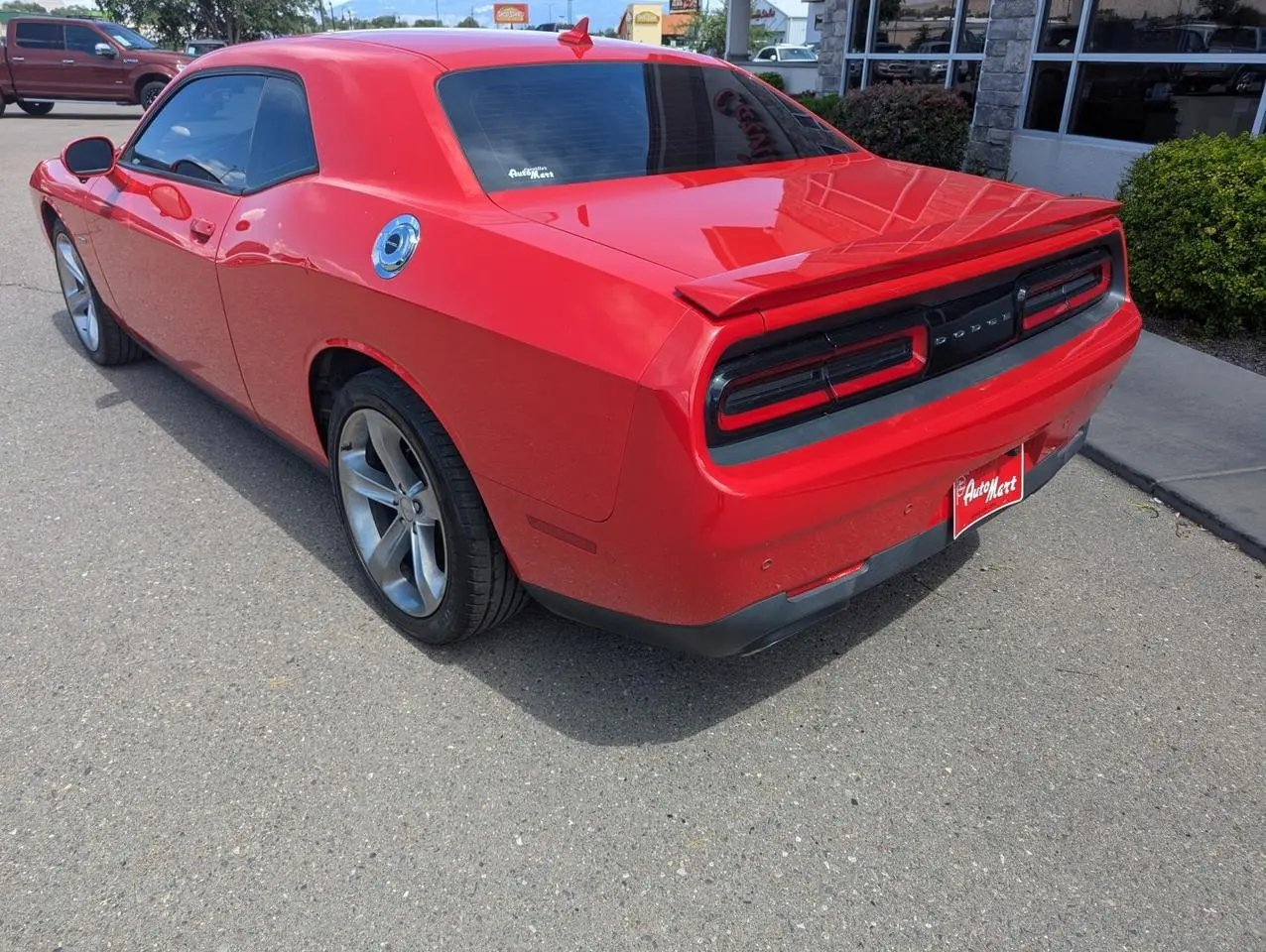 2015 Dodge Challenger R/T photo 3