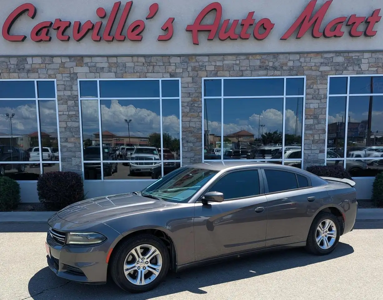 2015 Dodge Charger SE's photo