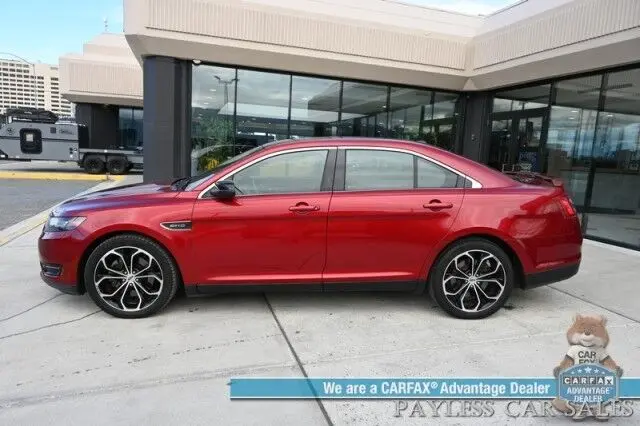 2015 Ford Taurus SHO AWD photo 3