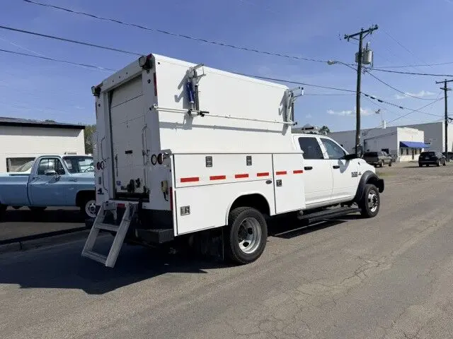 2015 RAM 5500 undefined photo 3