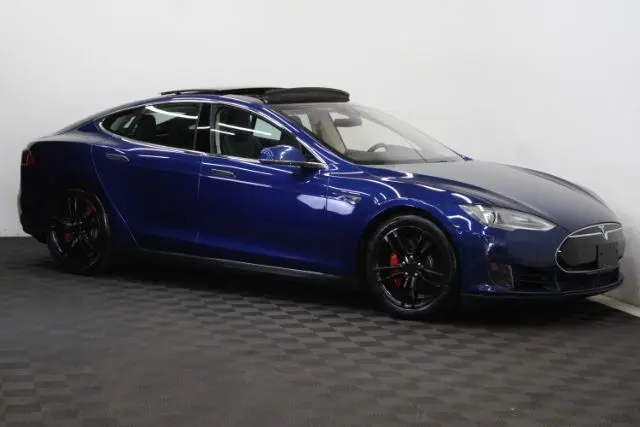2015 Tesla Model S 70D photo 3