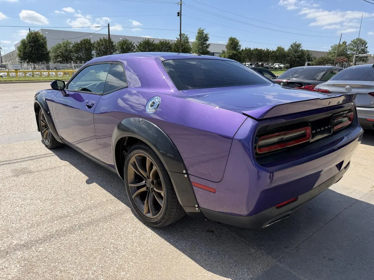 2016 Dodge Challenger SXT Plus photo 5