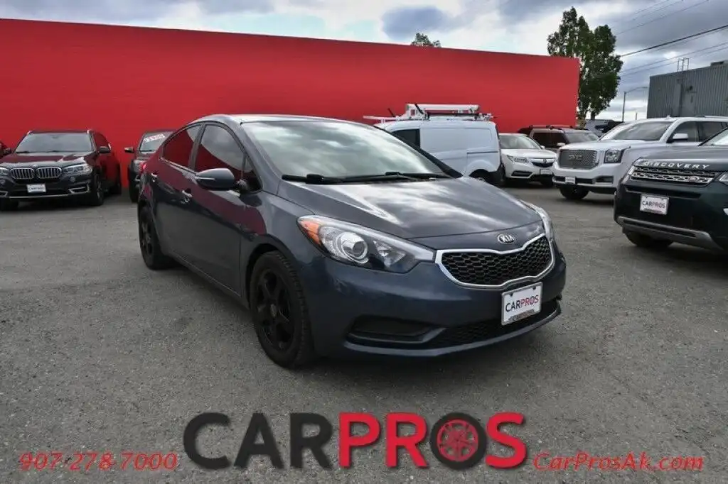 2016 Kia Forte LX AT's photo