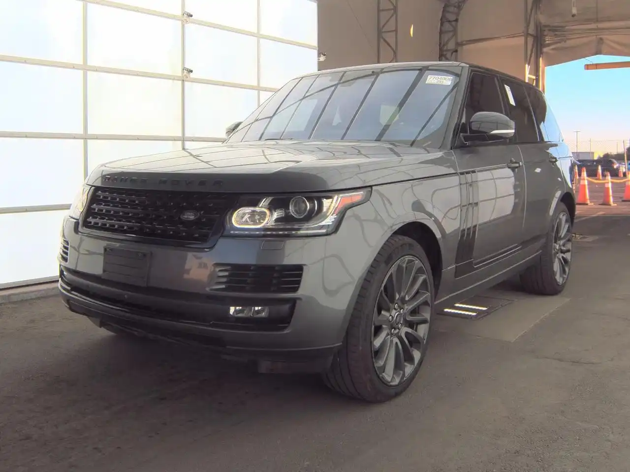 2016 Land Rover Range Rover V8 Supercharged Limited Edition's photo
