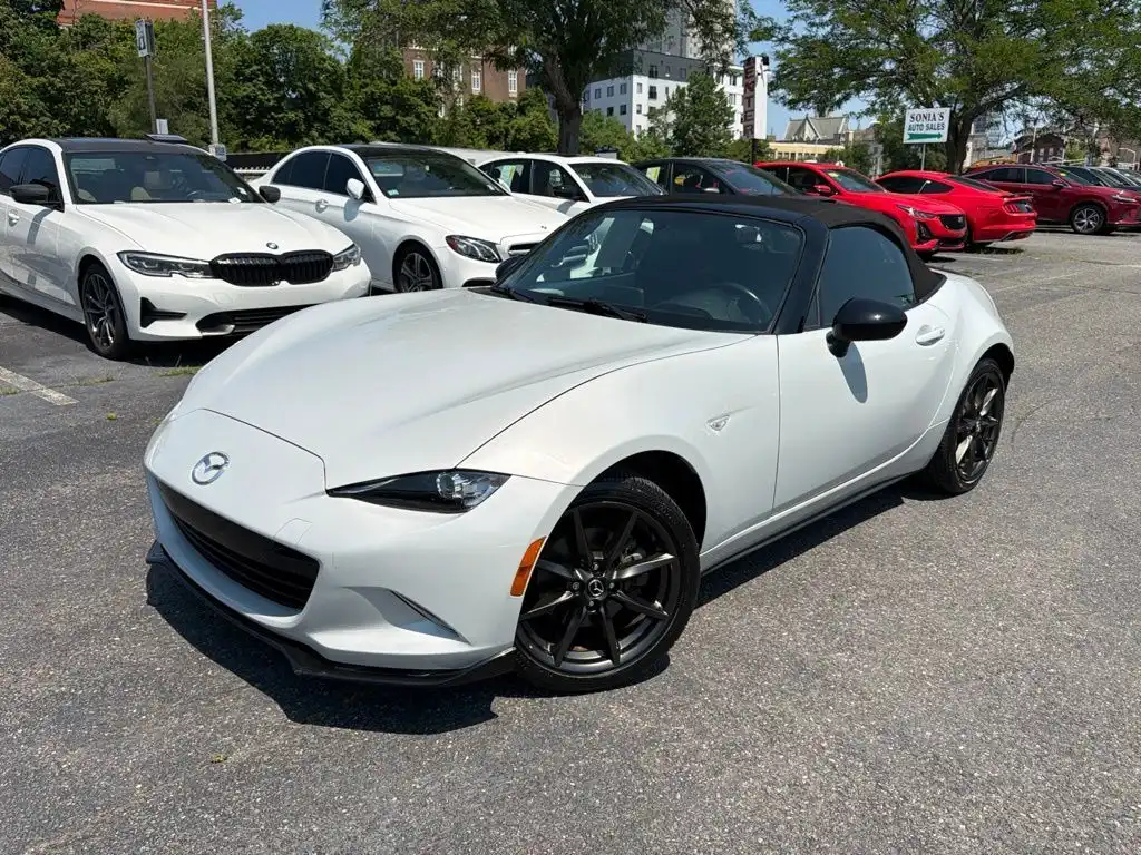 2016 Mazda MX-5 Miata Club's photo