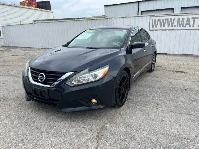 2016 Nissan Altima 2.5 SV's photo