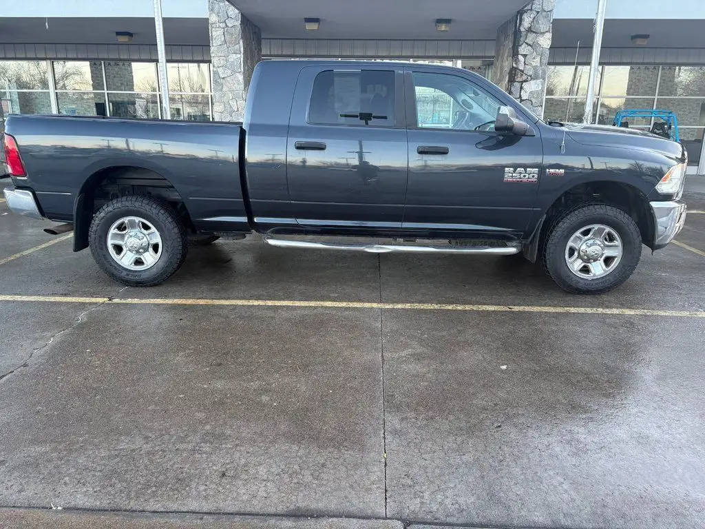 2016 RAM 2500 SLT 4x4 Mega Cab photo 1