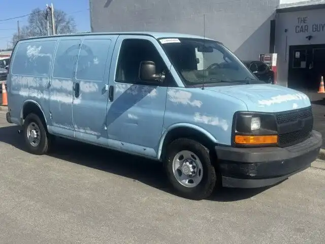 2017 Chevrolet Express 2500 Work Van HD's photo