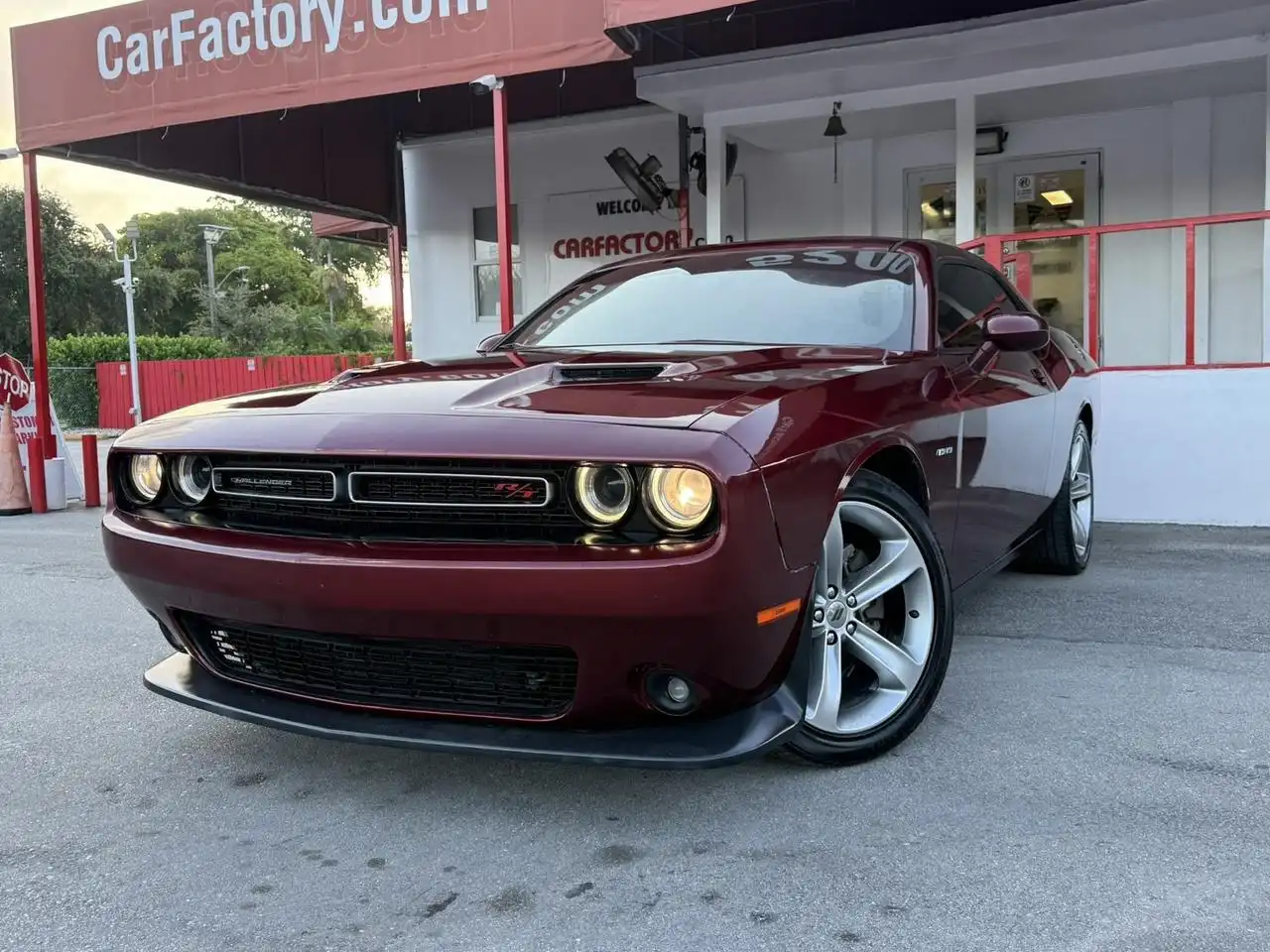 2017 Dodge Challenger R/T's photo
