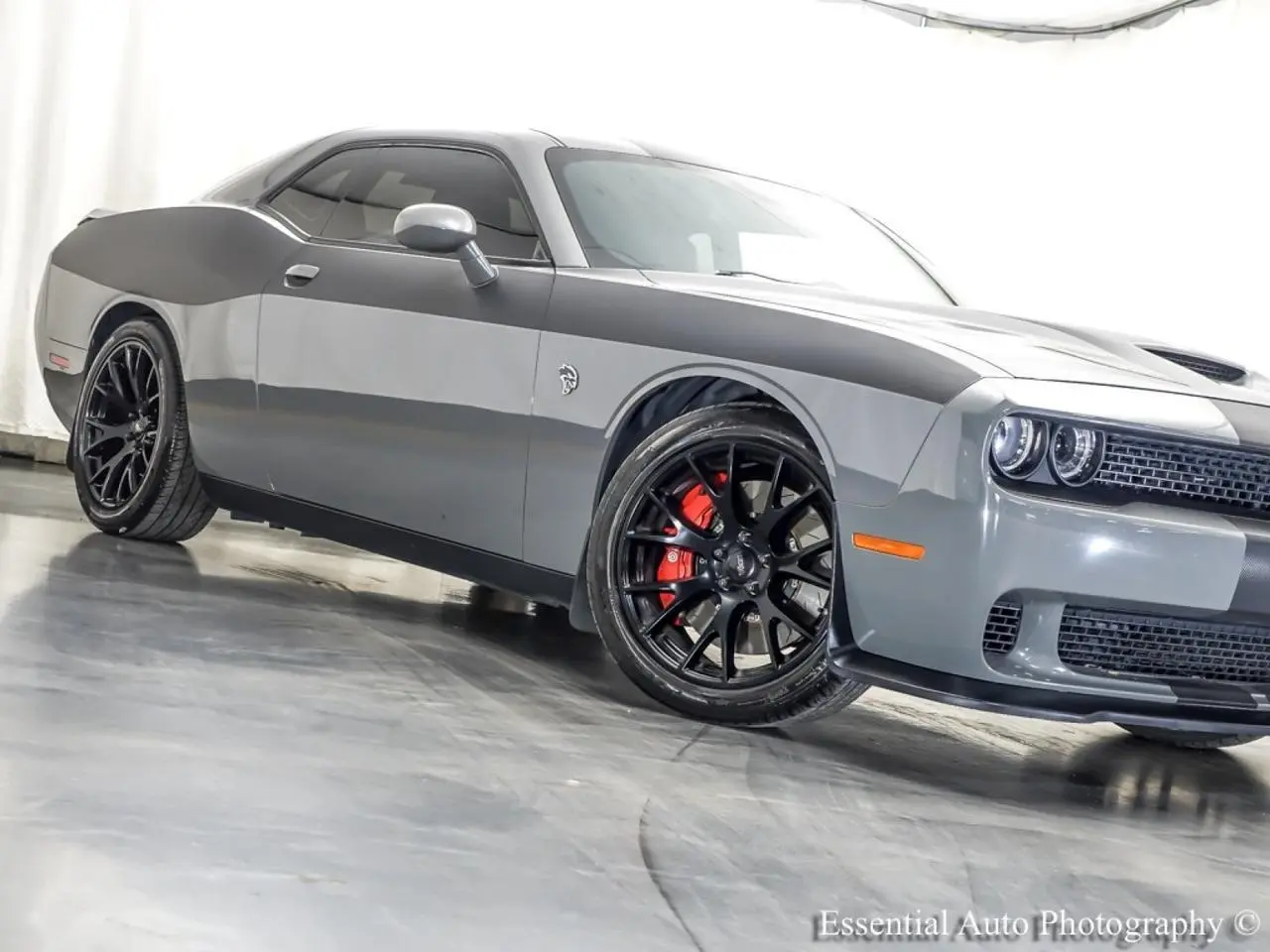 2017 Dodge Challenger SRT Hellcat photo 4