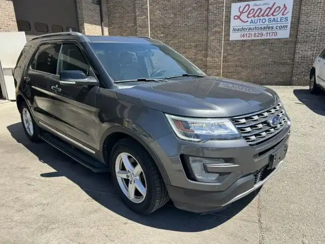 2017 Ford Explorer XLT 4WD's photo