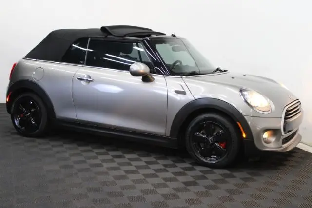 2017 MINI Cooper Convertible photo 3
