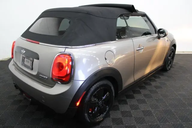 2017 MINI Cooper Convertible photo 5