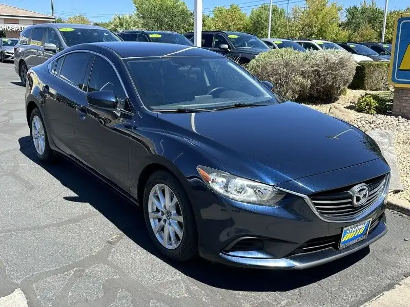2017 Mazda EZ-6 Sport Auto i's photo