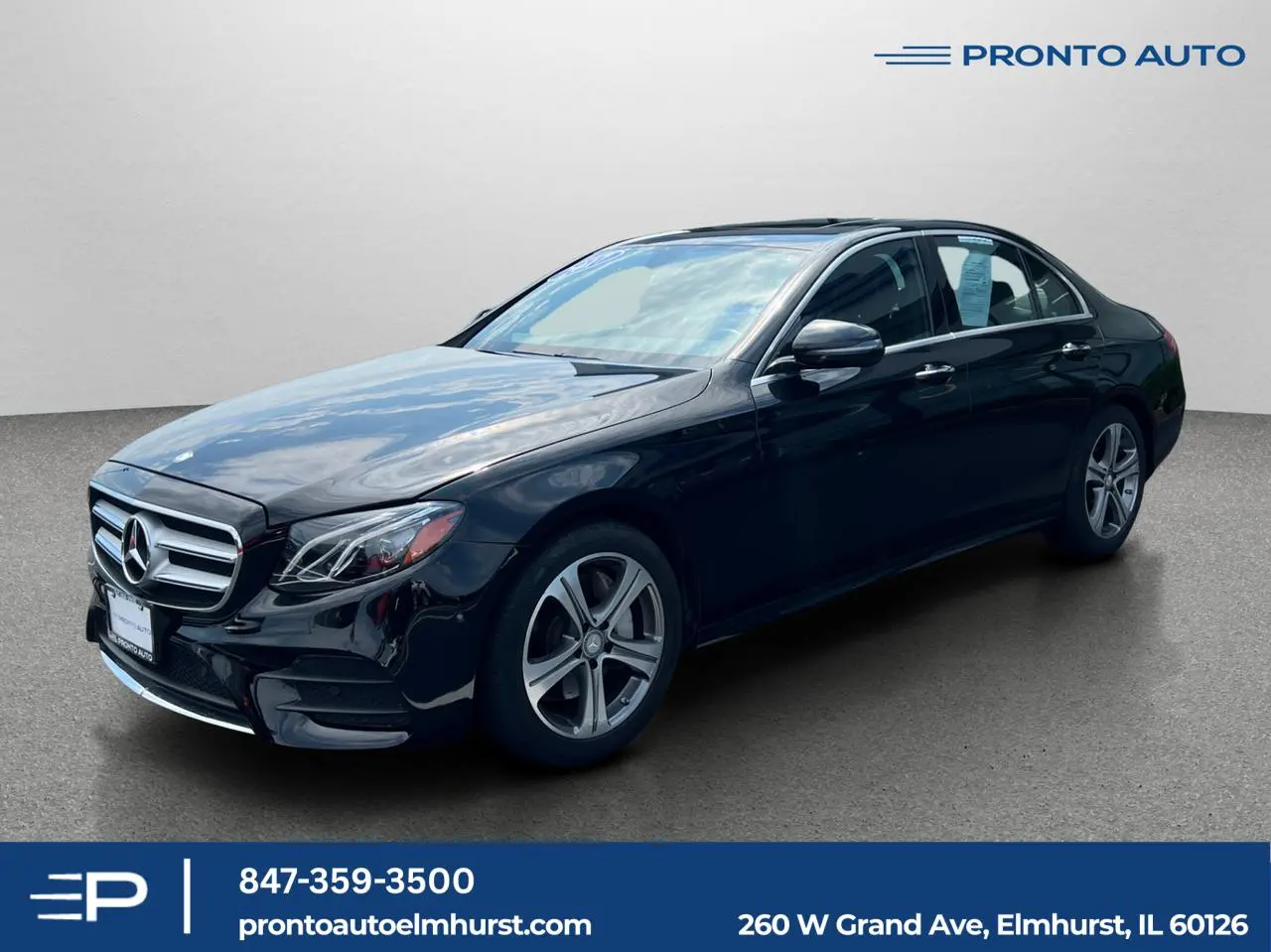 2017 Mercedes-Benz E-Class E300 4MATIC photo 4