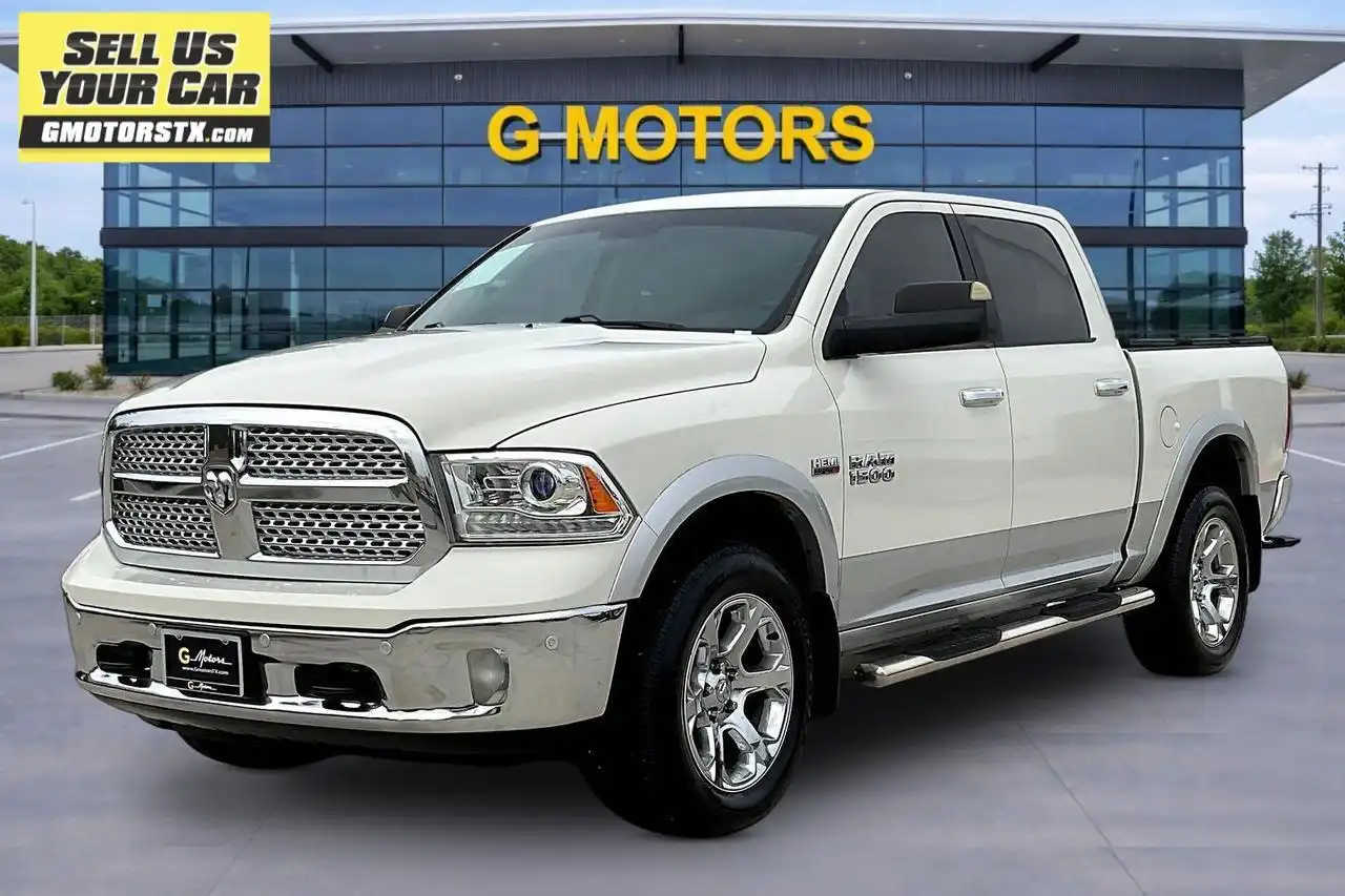 2017 RAM 1500 Laramie 4x4 Crew Cab 5'7's photo