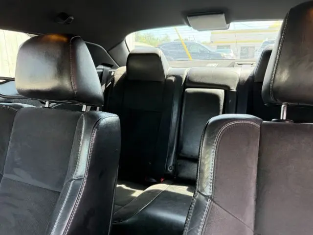 2018 Dodge Challenger SXT Plus photo 5