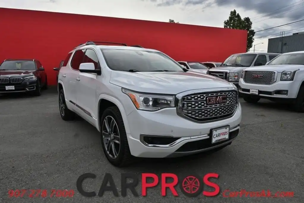 2018 GMC Acadia Denali AWD's photo