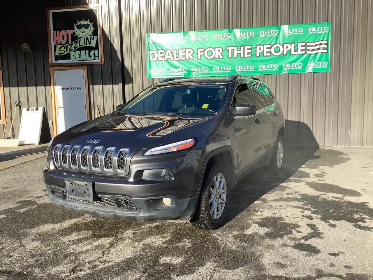 2018 Jeep Cherokee Latitude Plus 4X4's photo