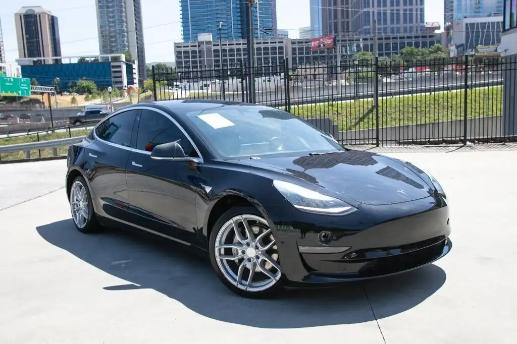 2018 Tesla Model 3 Long Range's photo