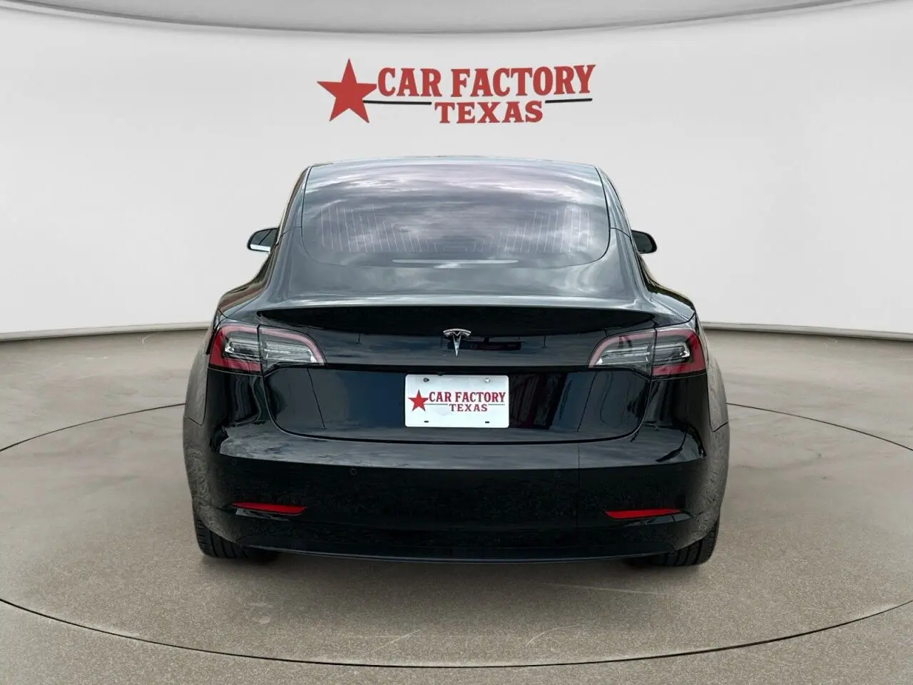 2018 Tesla Model 3 Long Range photo 4