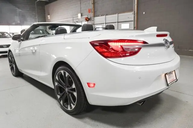 2019 Buick Cascada Premium photo 3