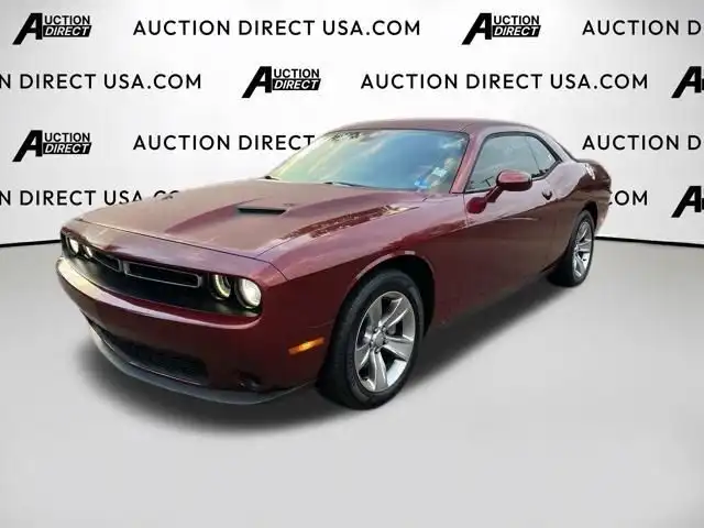 2019 Dodge Challenger SXT Auto's photo