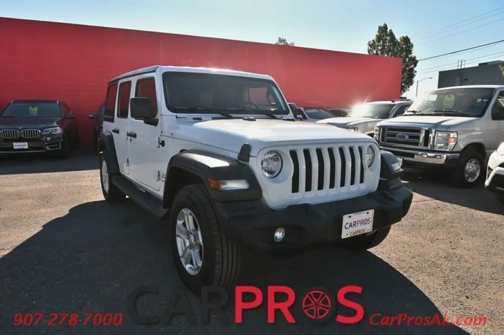 2019 Jeep Wrangler Sport S's photo