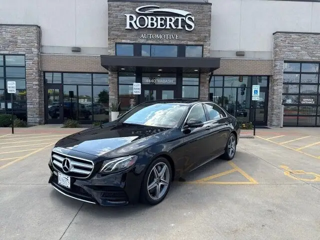 2019 Mercedes-Benz E-Class E300 4MATIC photo 1
