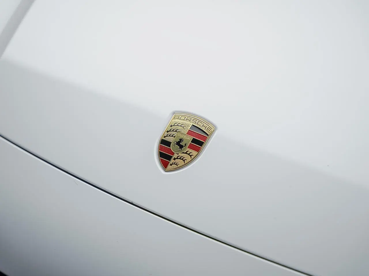 2019 Porsche Cayenne E-Hybrid photo 5