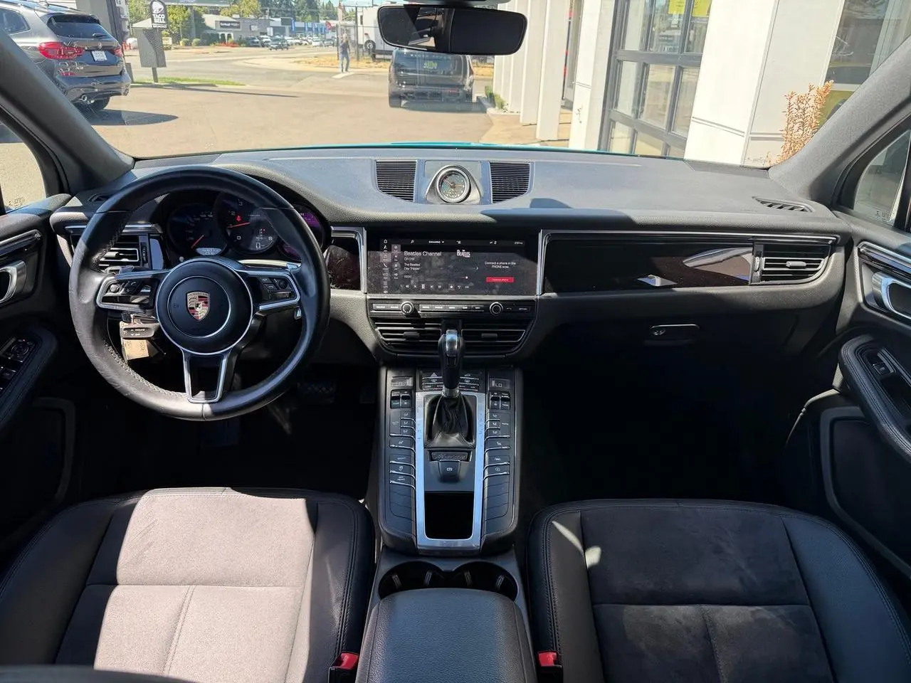 2019 Porsche Macan Base photo 5
