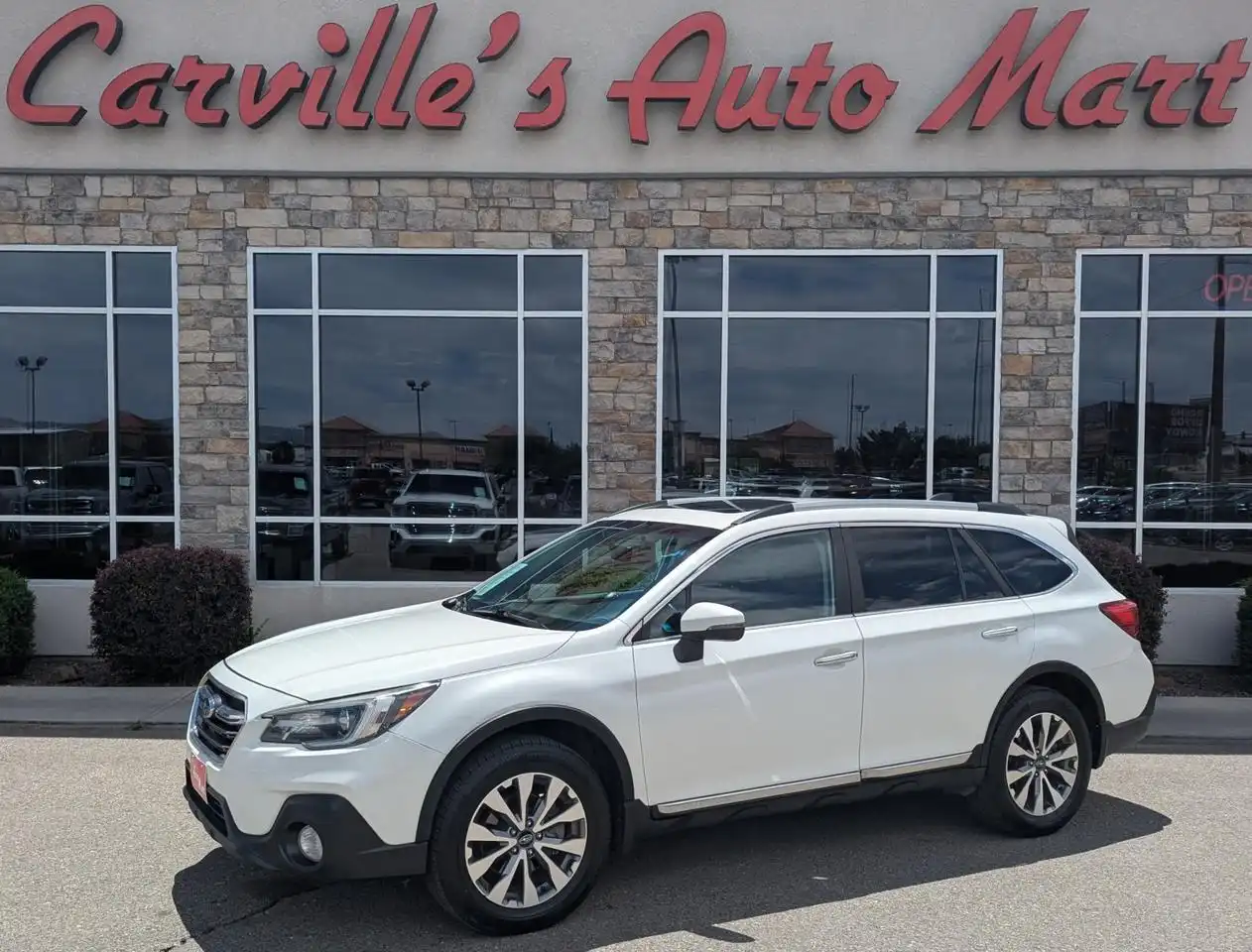 2019 Subaru Outback 2.5i Touring's photo