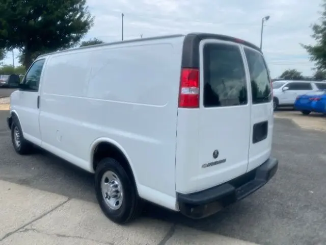2020 Chevrolet Express Work Van HD 2500 photo 3