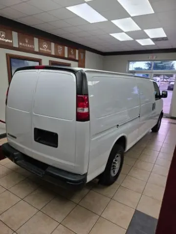 2020 Chevrolet Express Work Van 3500 Extended photo 3