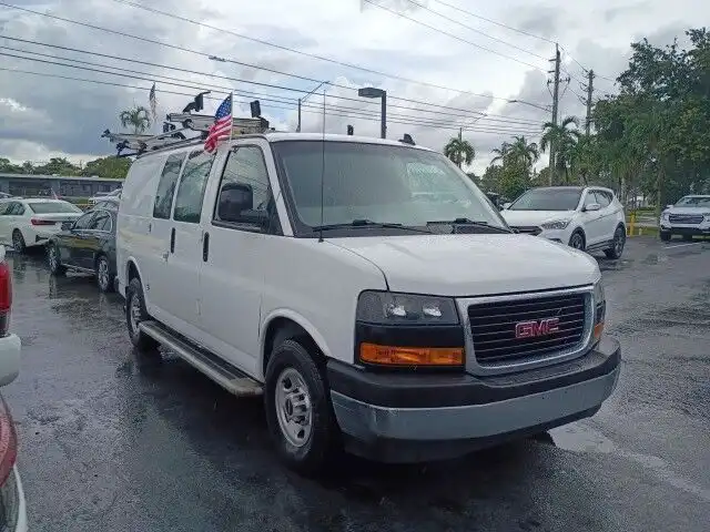 2020 GMC Savana 2500's photo