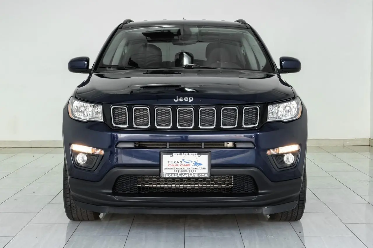 2020 Jeep Compass Latitude 4X4 photo 3