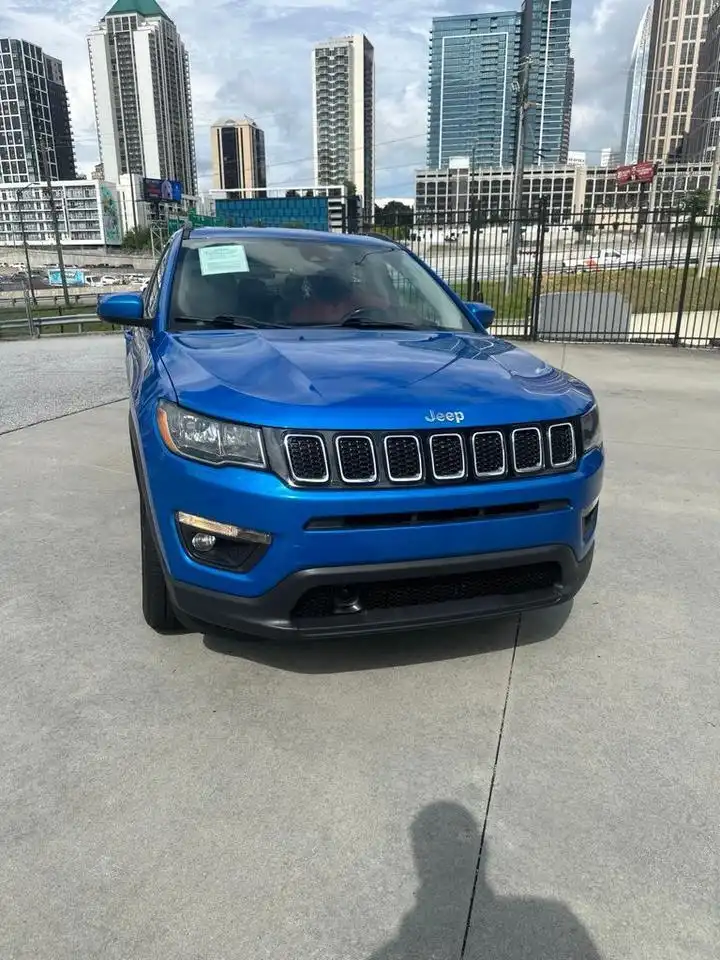 2020 Jeep Compass Sun & Safety 4X4's photo