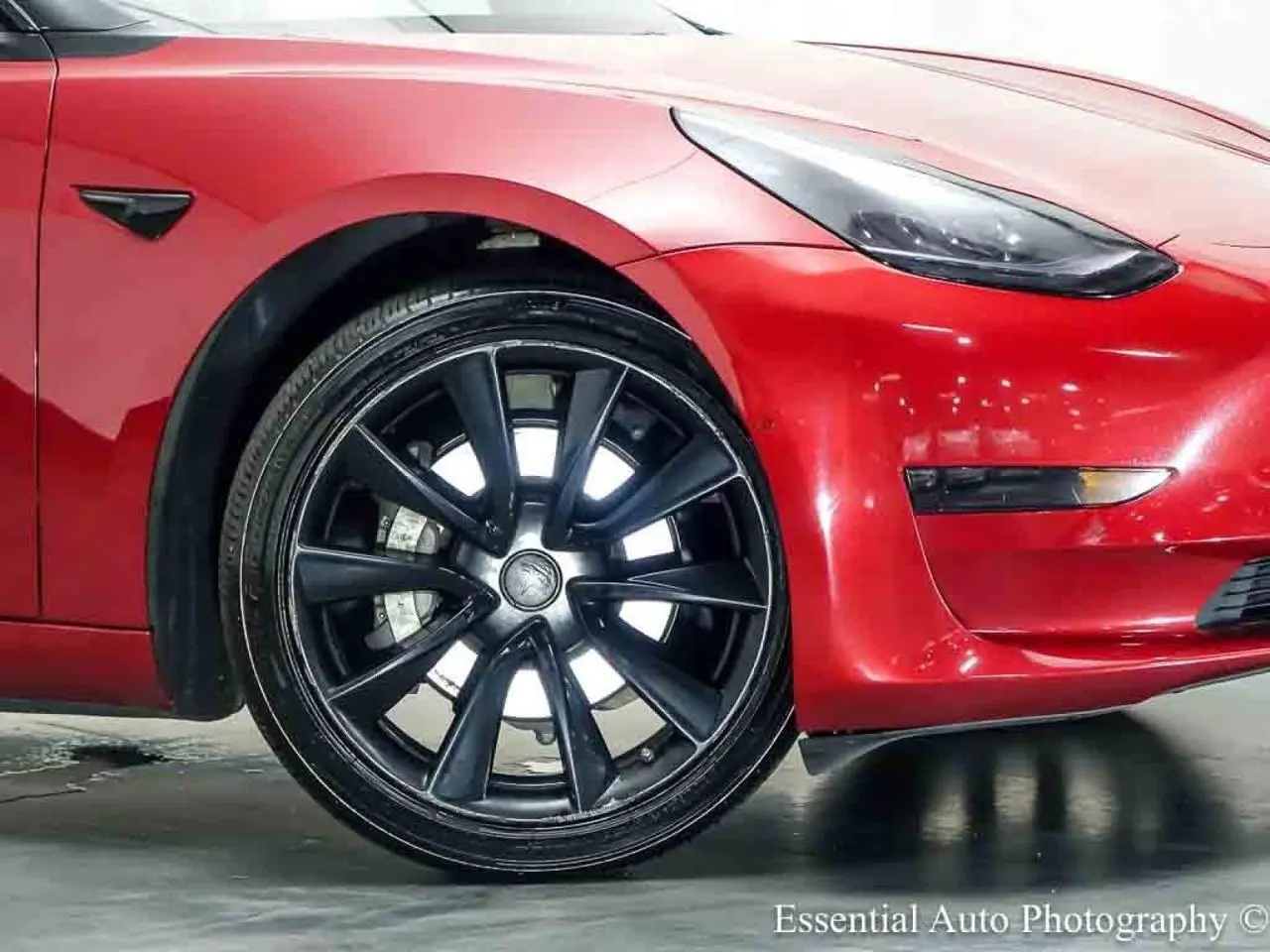2020 Tesla Model 3 Standard Range Plus photo 3