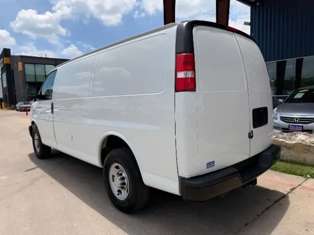 2021 Chevrolet Express 2500 Work Van HD photo 3