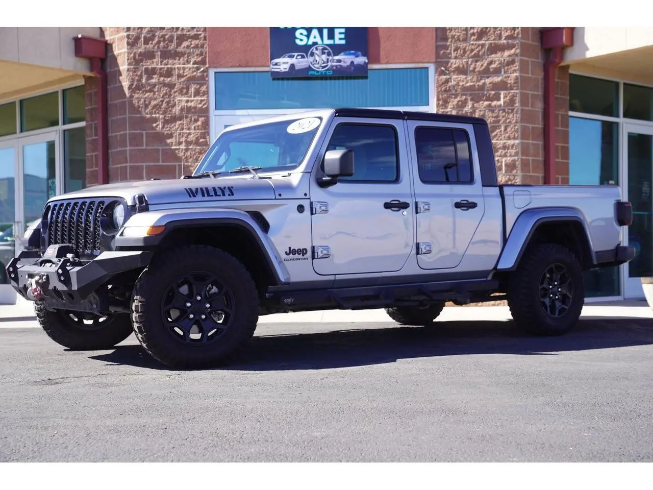 2021 Jeep Gladiator Willys photo 3