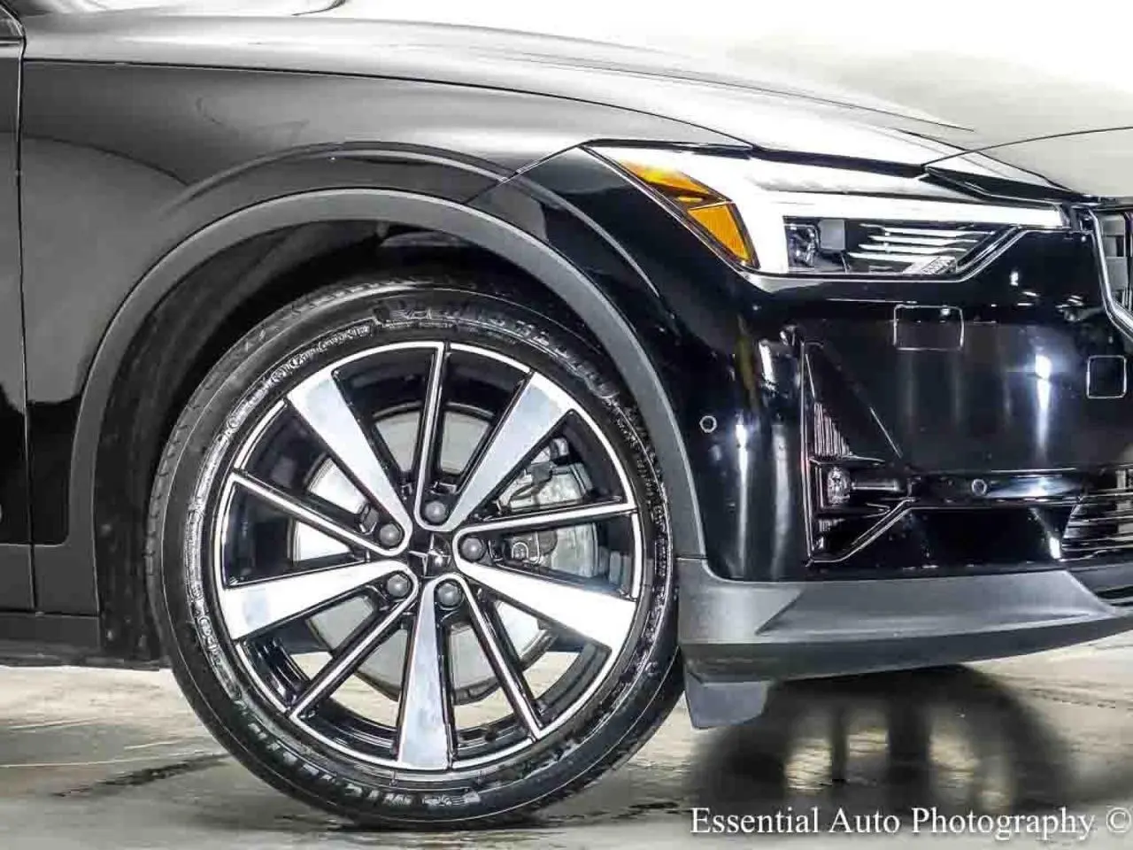 2021 Polestar 2 Pilot Plus photo 3