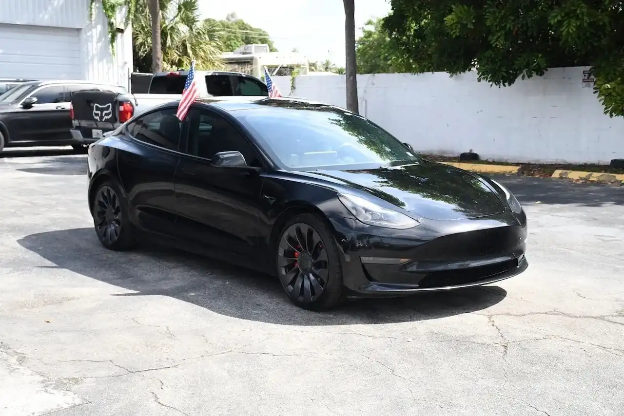 2021 Tesla Model 3 Performance Dual Motor All-Wheel Drive's photo