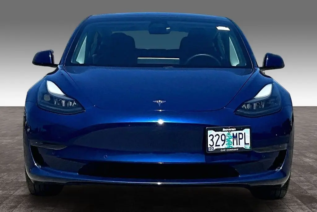 2021 Tesla Model 3 Standard Range Plus photo 5