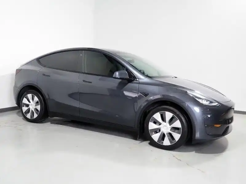 2021 Tesla Model Y Long Range Dual Motor All-Wheel Drive's photo